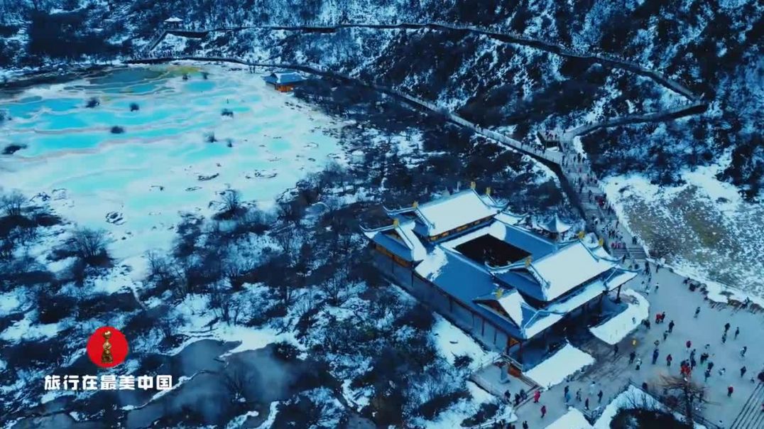 航拍写真，一次将黄龙五彩池看过瘾！