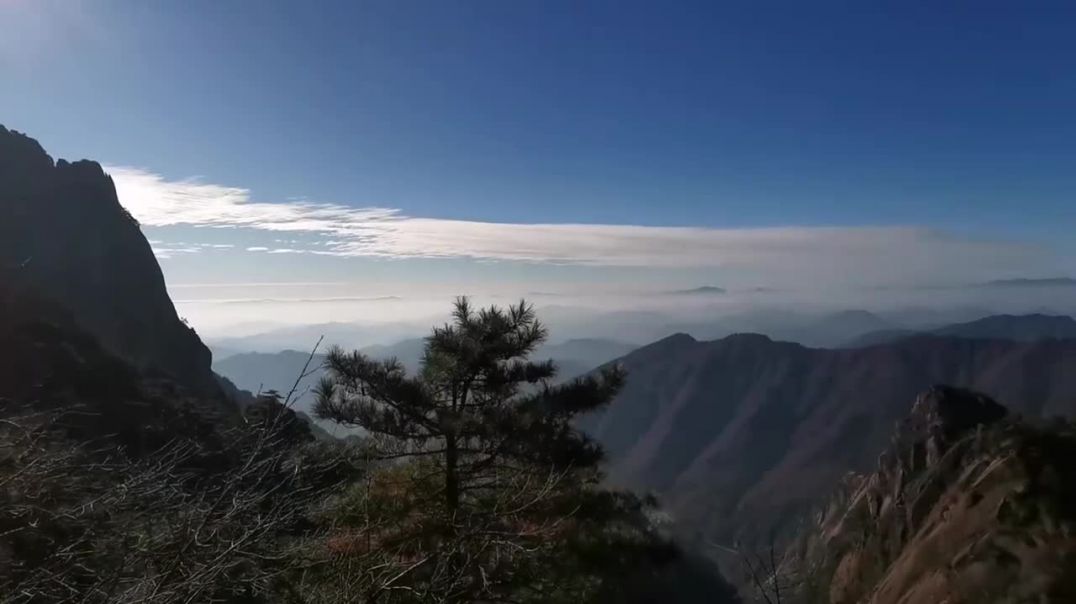 季节气候心情不同，黄山呈现也不同，如果可以，总要来几次黄山吧