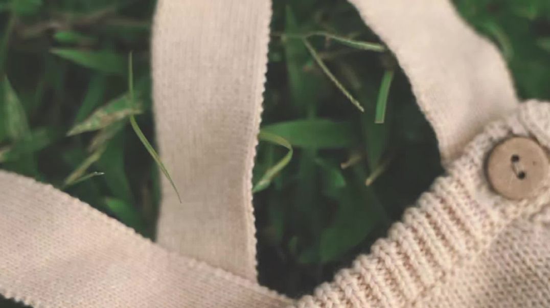 “无感”穿着是什么体验？深度解析eotton精梳彩棉线衫的工艺奥秘